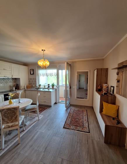 Apartament cu 2 camere decomandat în Dumbrăvița
