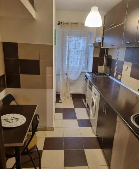 Garsonieră decomandată în Basarabia