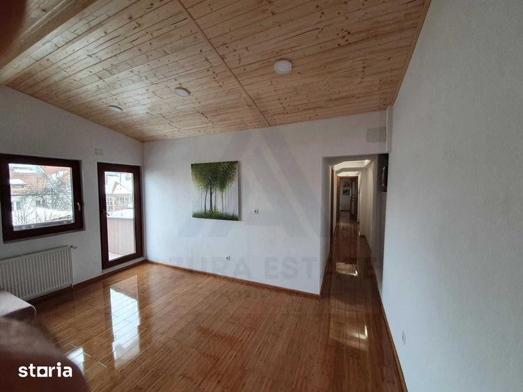 Casă cu 6 camere cu Teren 336 Mp în Ștrand
