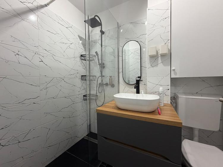 Apartament cu 2 camere decomandat, mobilat în P-ța Reșița