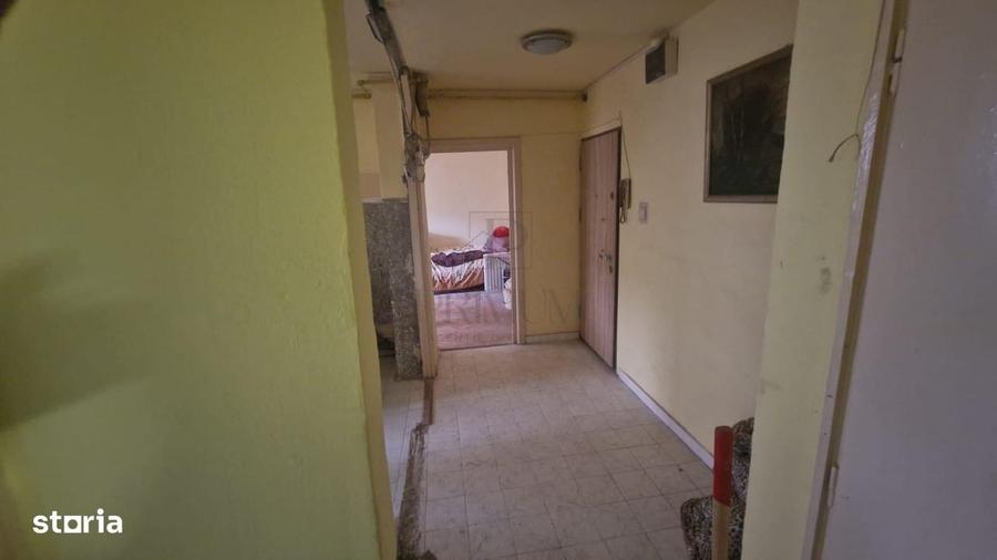 Apartament cu 2 camere decomandat în Soarelui