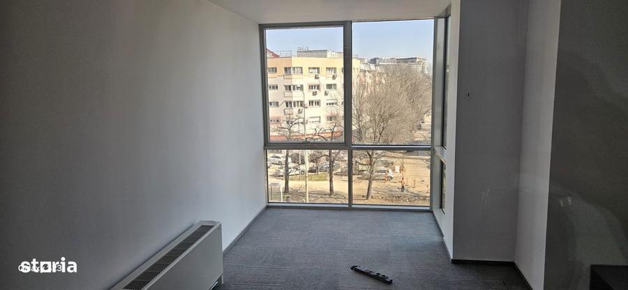 Spațiu comercial, de 286 mp, în Băneasa