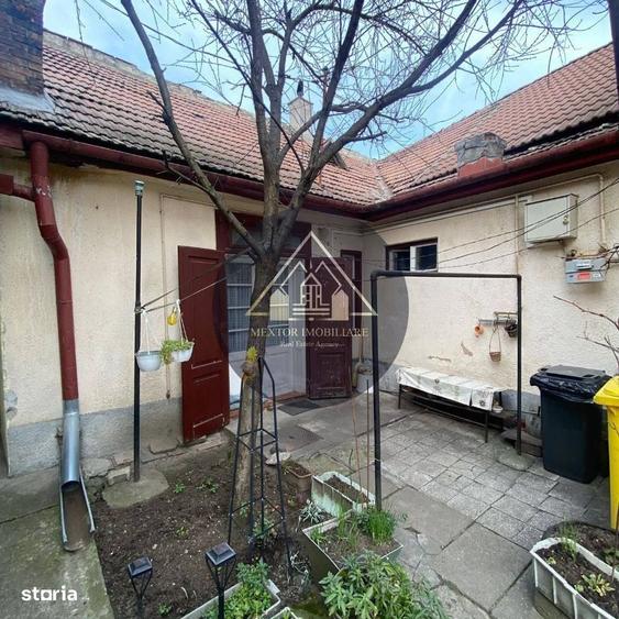 Casă cu 2 camere nedecomandat în Central