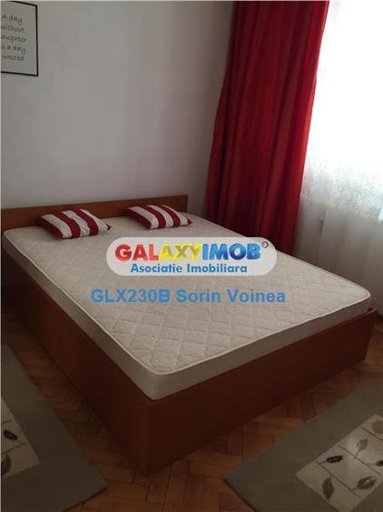 Apartament cu 3 camere semidecomandat, mobilat în Dristor
