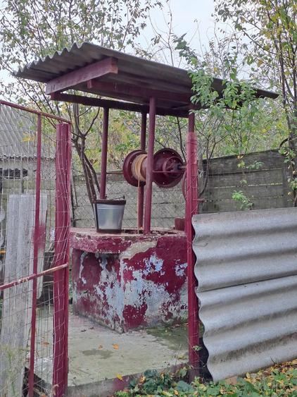 Casă cu Teren 2651 Mp în Focuri