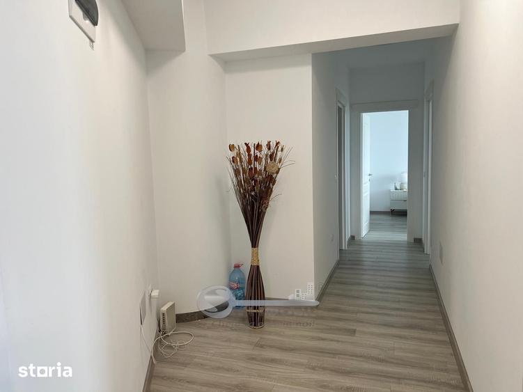 Apartament cu 4 camere în Tătărași