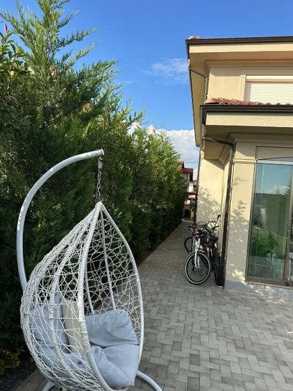 Duplex cu 5 camere cu Teren 350 Mp în Giroc
