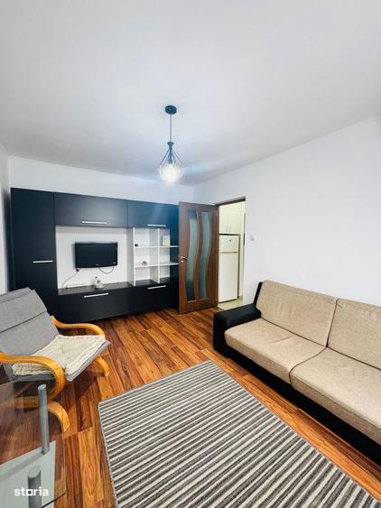 Apartament cu 2 camere semidecomandat, mobilat în Cantemir