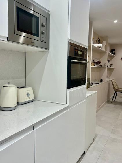 Apartament cu 3 camere în P-ța Mihai Viteazul