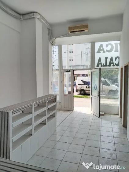 Spațiu comercial, de 53 mp, în Păcurari