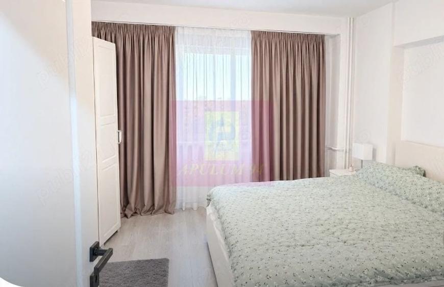 Apartament cu 3 camere decomandat în Unirii