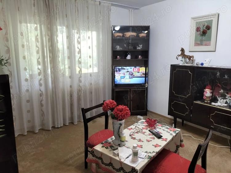 Garsonieră decomandată, mobilată în Frumoasa