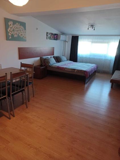 Apartament cu 2 camere semidecomandat în Exterior Vest