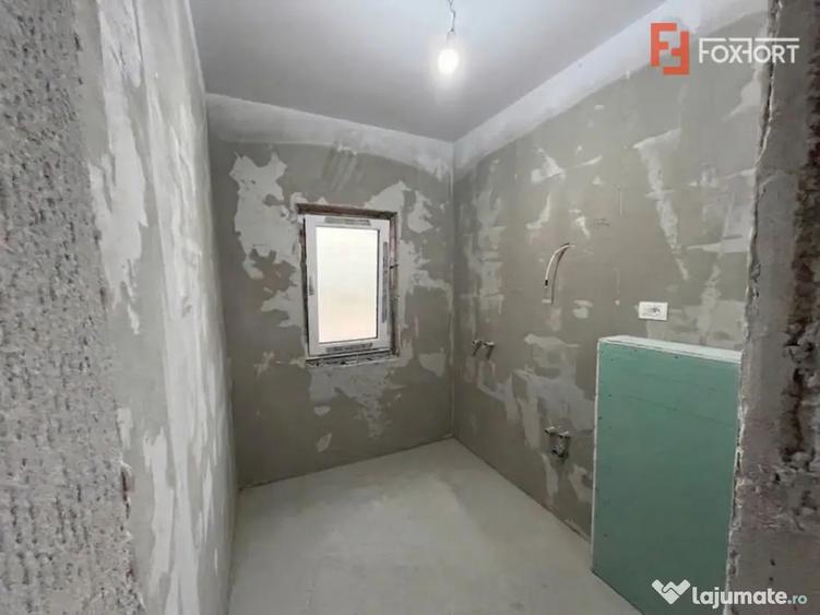 Casă cu 3 camere cu Teren 640 Mp în Moșnița Nouă