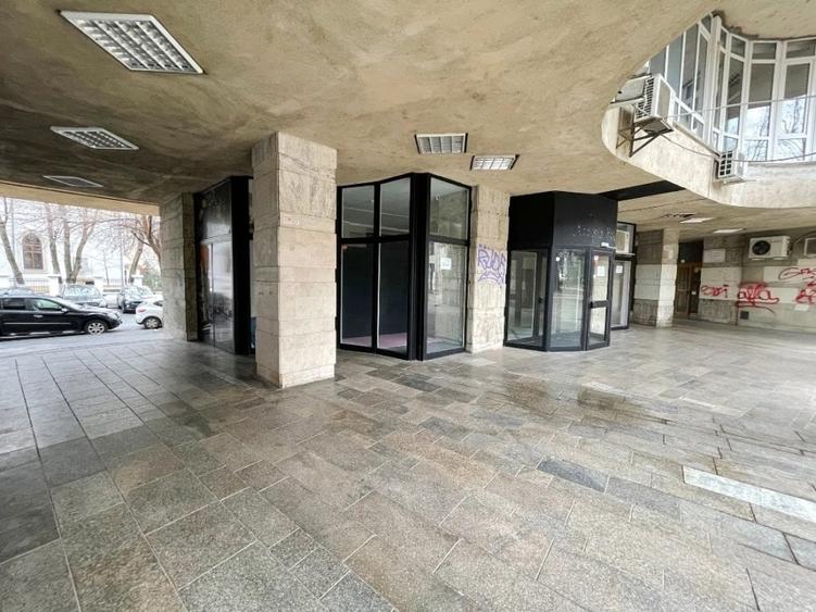 Spațiu comercial, de 90 mp, în P-ța Unirii