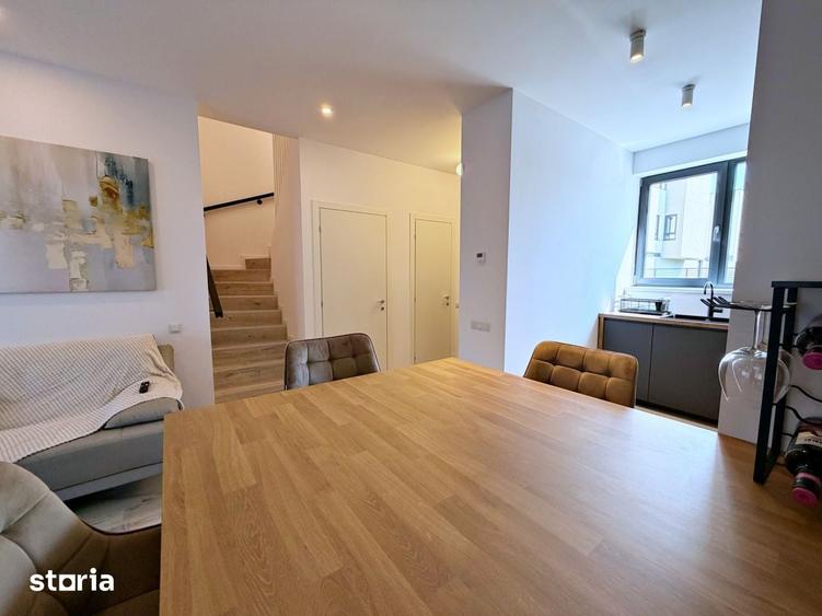 Casă cu 4 camere cu Teren 100 Mp în Central