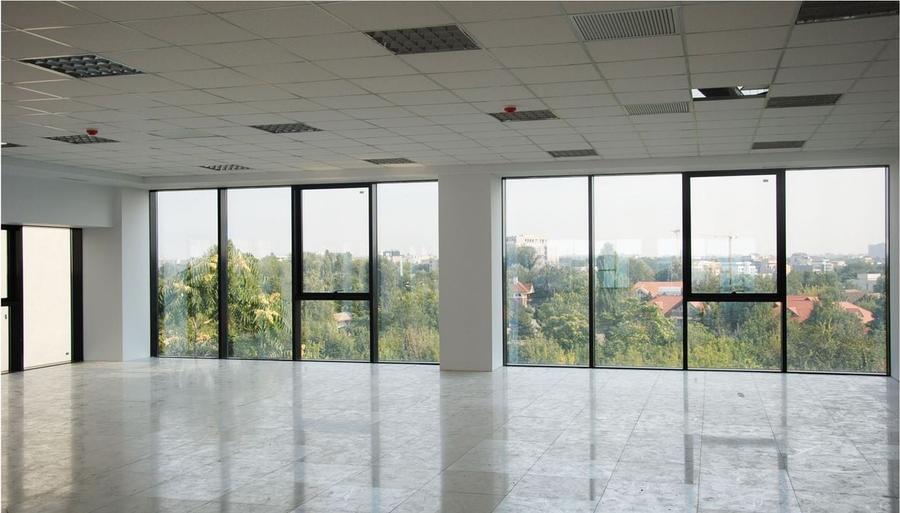 Birou, de 5,000 mp, în Aviației