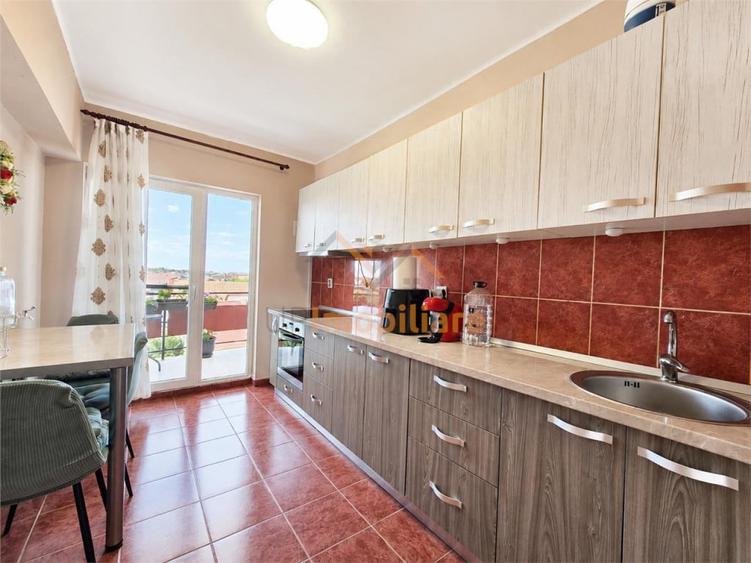 Apartament cu 3 camere decomandat în Sânmartin