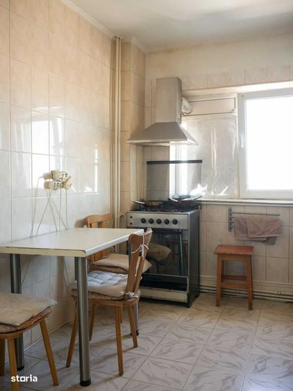 Apartament cu 4 camere în Mărgeanului