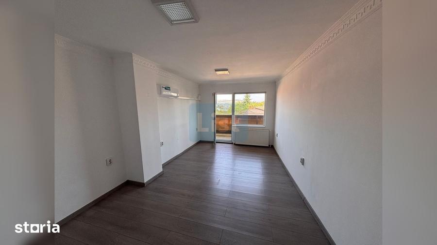 Casă cu 5 camere cu Teren 10 Mp în Gheorgheni