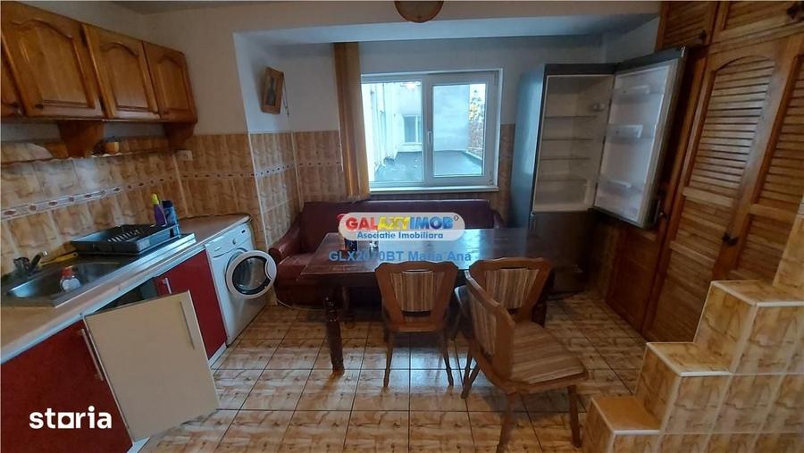 Apartament cu 3 camere decomandat în Central
