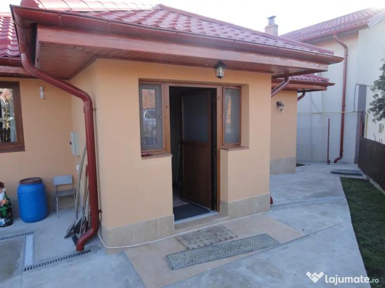 Casă cu 3 camere cu Teren 600 Mp în Brănești