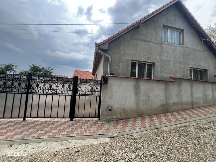 Casă cu 4 camere cu Teren 435 Mp în Vințu de Jos