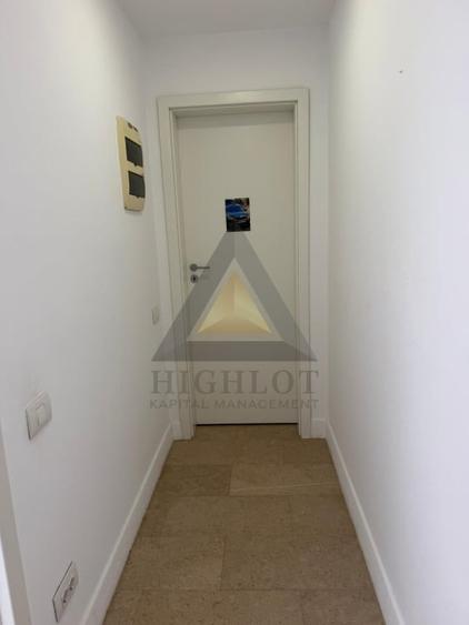 Duplex cu 10 camere cu Canalizare în Pipera