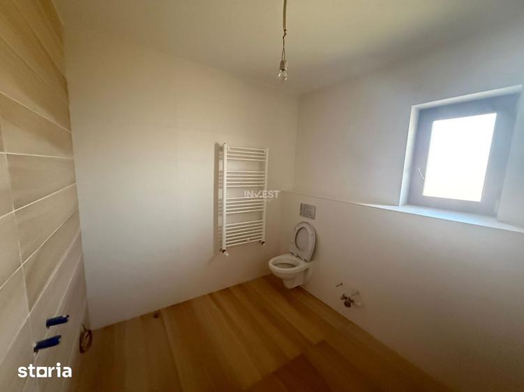 Casă cu 5 camere cu Teren 1100 Mp în Valea Lupului