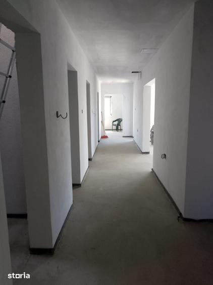 Casă cu 4 camere cu Teren 867 Mp în Chiscani