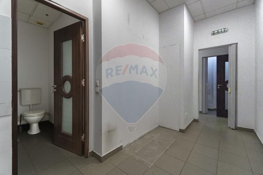Spațiu comercial, de 127 mp, în Județean