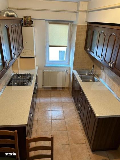 Apartament cu 3 camere decomandat în Central