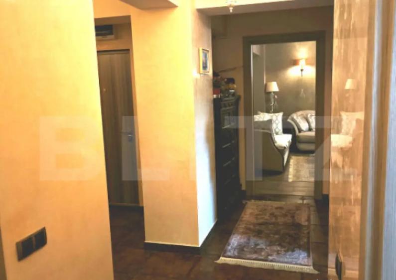 Apartament cu 3 camere decomandat în Central