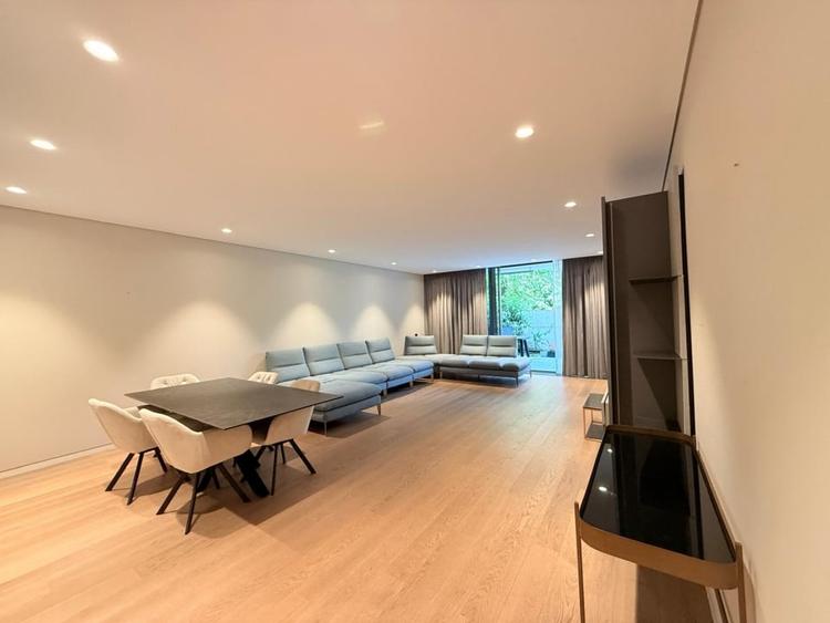 Apartament cu 4 camere decomandat, mobilat în Primăverii