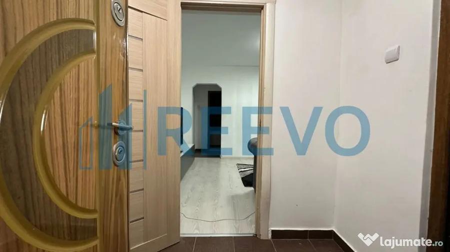 Apartament cu 2 camere semidecomandat, mobilat în Central