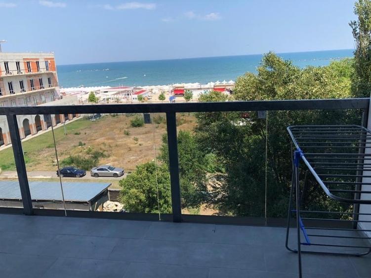 Apartament cu 2 camere semidecomandat, mobilat în Central