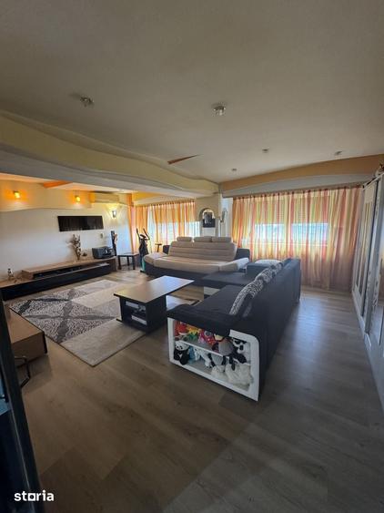 Apartament cu 3 camere în Central