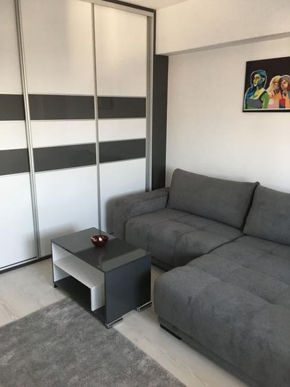 Garsonieră decomandată, mobilată în Brâncoveanu