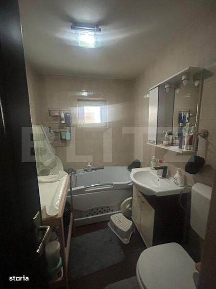 Apartament cu 3 camere decomandat în Batiz