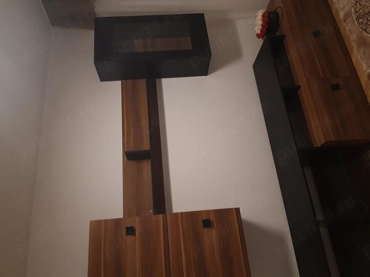 Apartament cu 3 camere decomandat în Exterior Vest