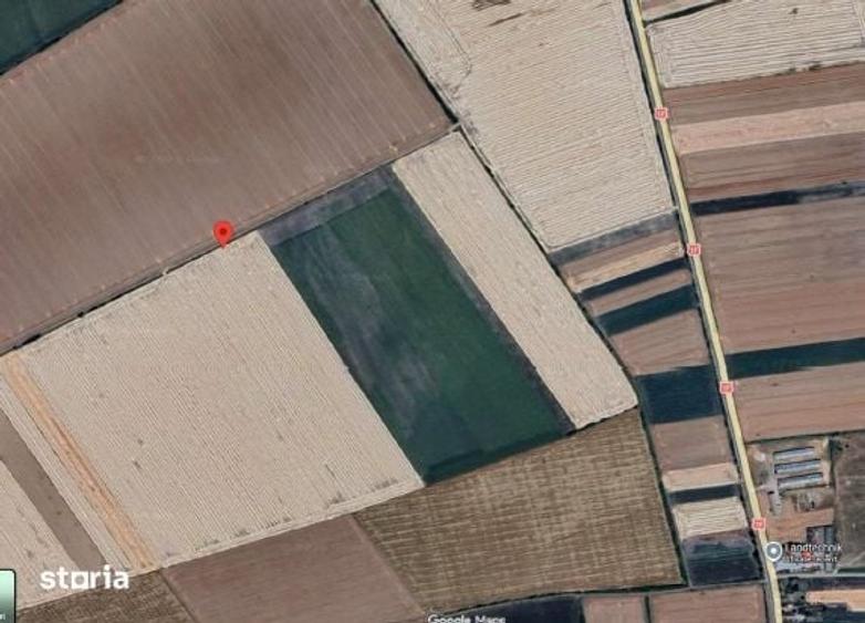 Teren de 7000 mp, în Micro 16