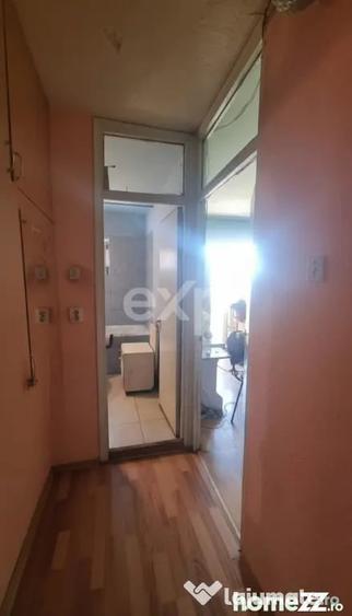 Apartament cu 4 camere decomandat în Gară