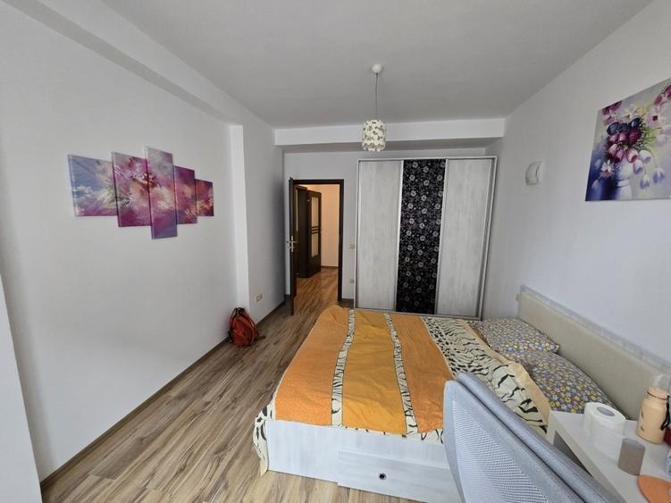 Apartament cu 2 camere semidecomandat, mobilat în Drumul Taberei