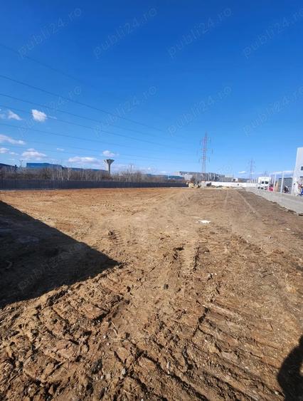 Teren de 3300 mp, în Central