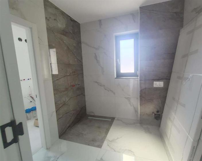 Casă individuală cu 5 camere cu Canalizare în Moara