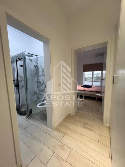 Apartament cu 2 camere semidecomandat în Ghiroda