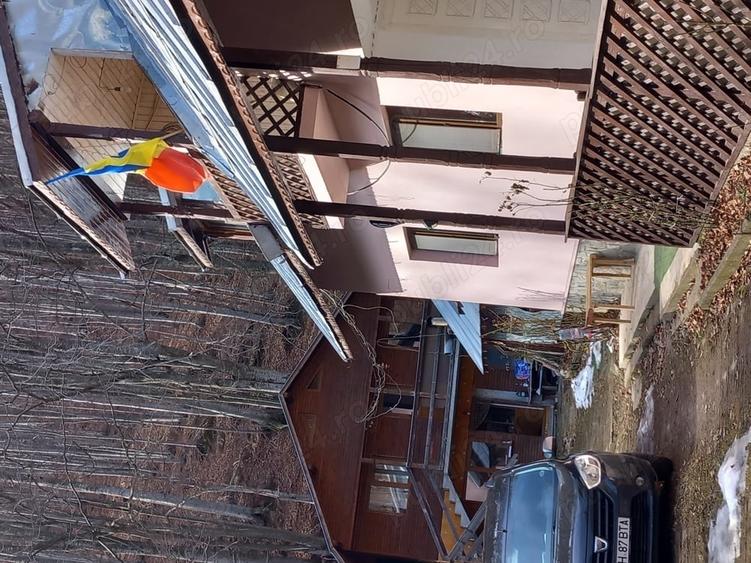 Casă cu 6 camere cu Teren 530 Mp în Măneciu