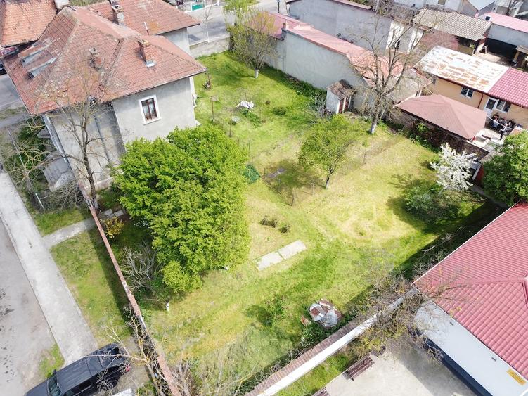 Casă cu Teren 548 Mp în Giulești