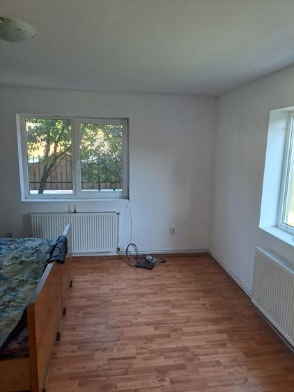 Casă cu 3 camere în Pănet