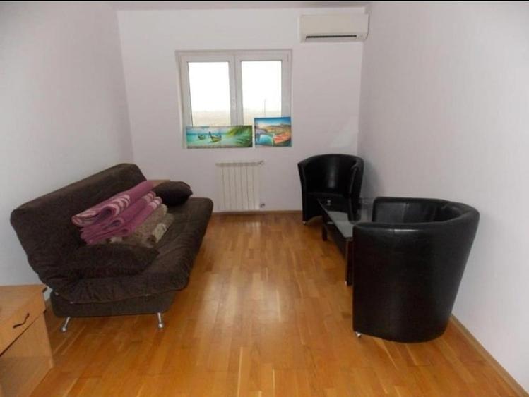 Apartament cu 3 camere decomandat în Pipera